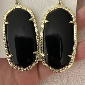 Kendra Scott Danielle Earrings